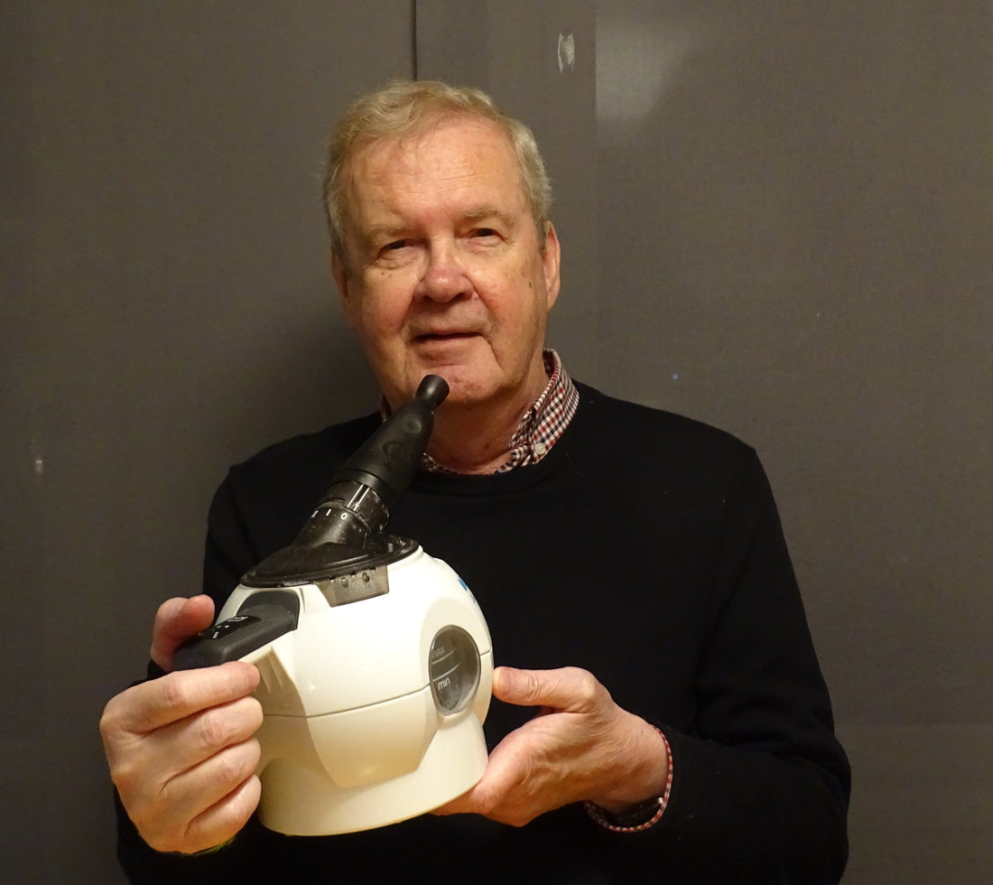 Olli Auvinen with the WellO2 breathing trainer